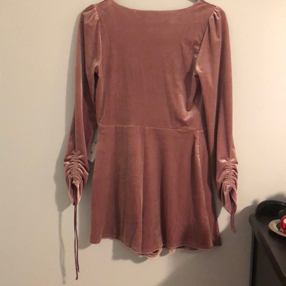 Urban Outfitters Romper - Picture 6 of 6